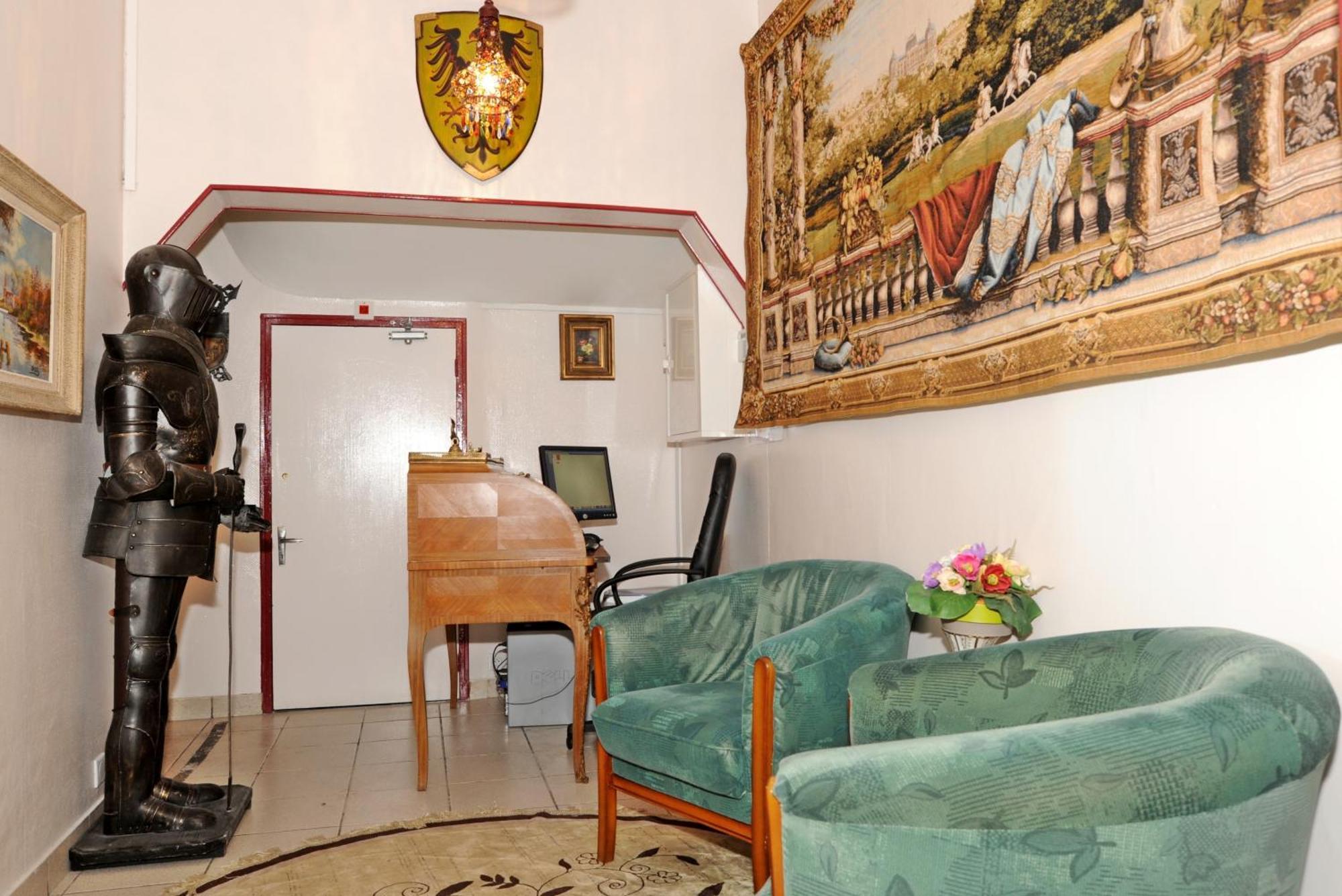 Hotel La Tour Sully-sur-Loire Exteriör bild