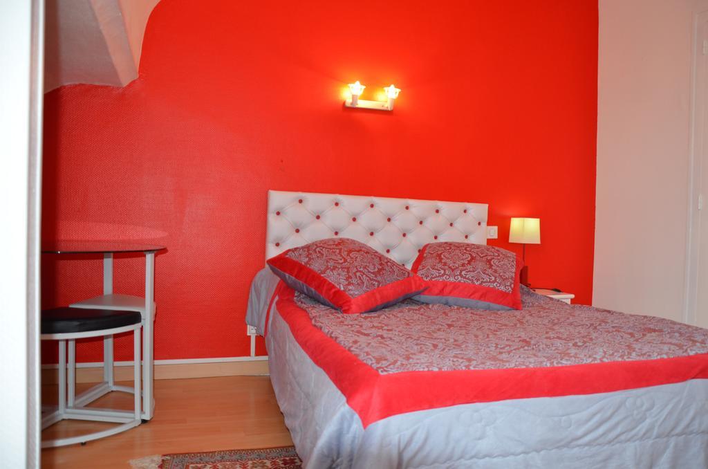Hotel La Tour Sully-sur-Loire Rum bild